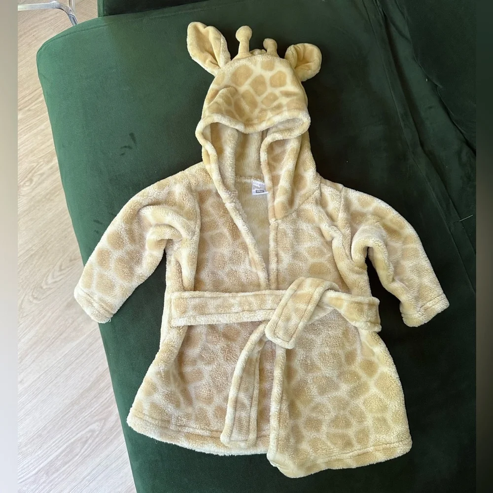 Adorable Soft Fuzzy Hooded Giraffe Robe Costume or Swim Cover Up ~ 0-9 Mos.